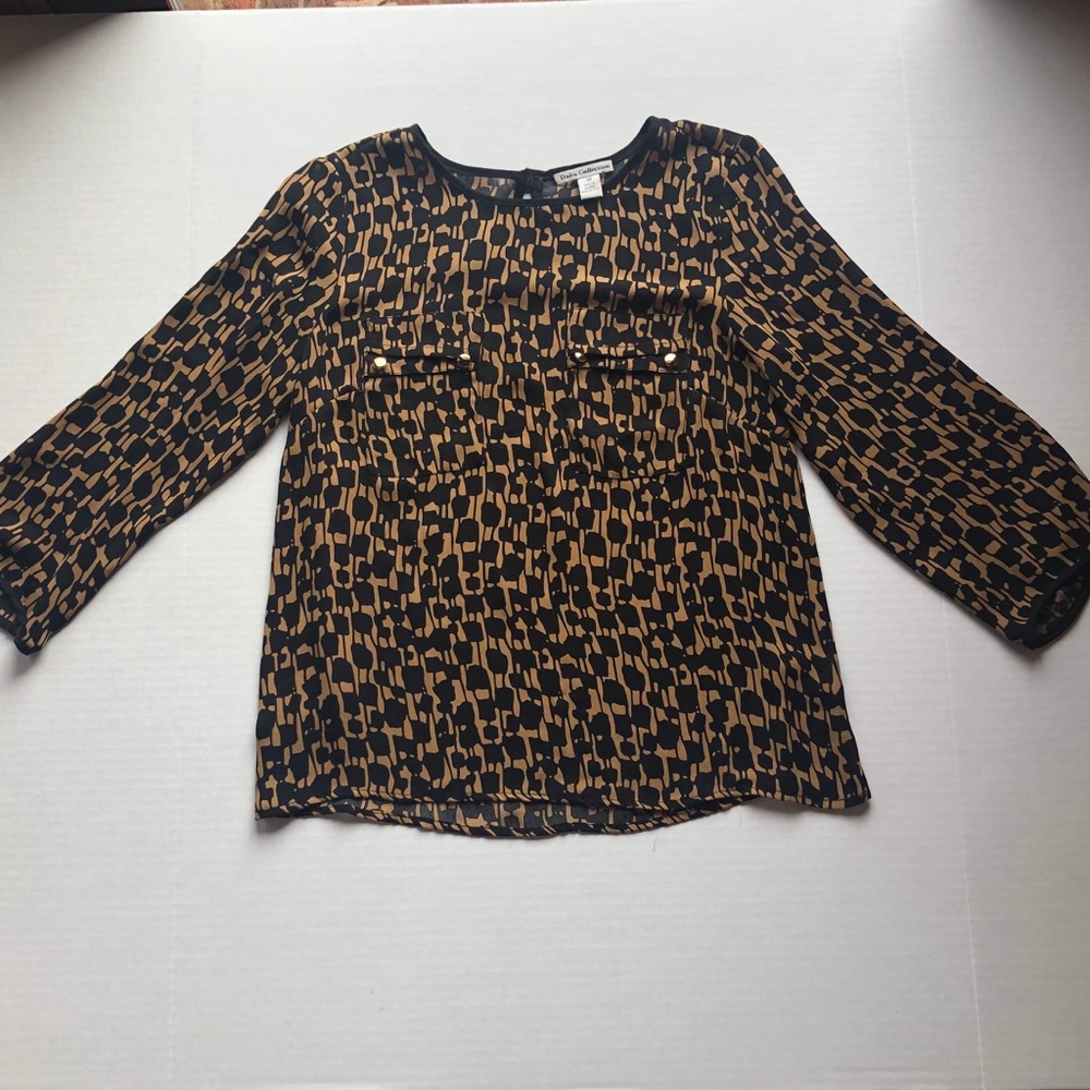 Black and Tan Top